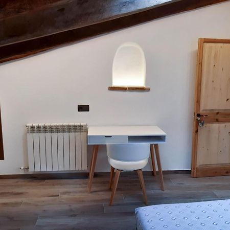 Niu De Queralt Apartment Вик Екстериор снимка