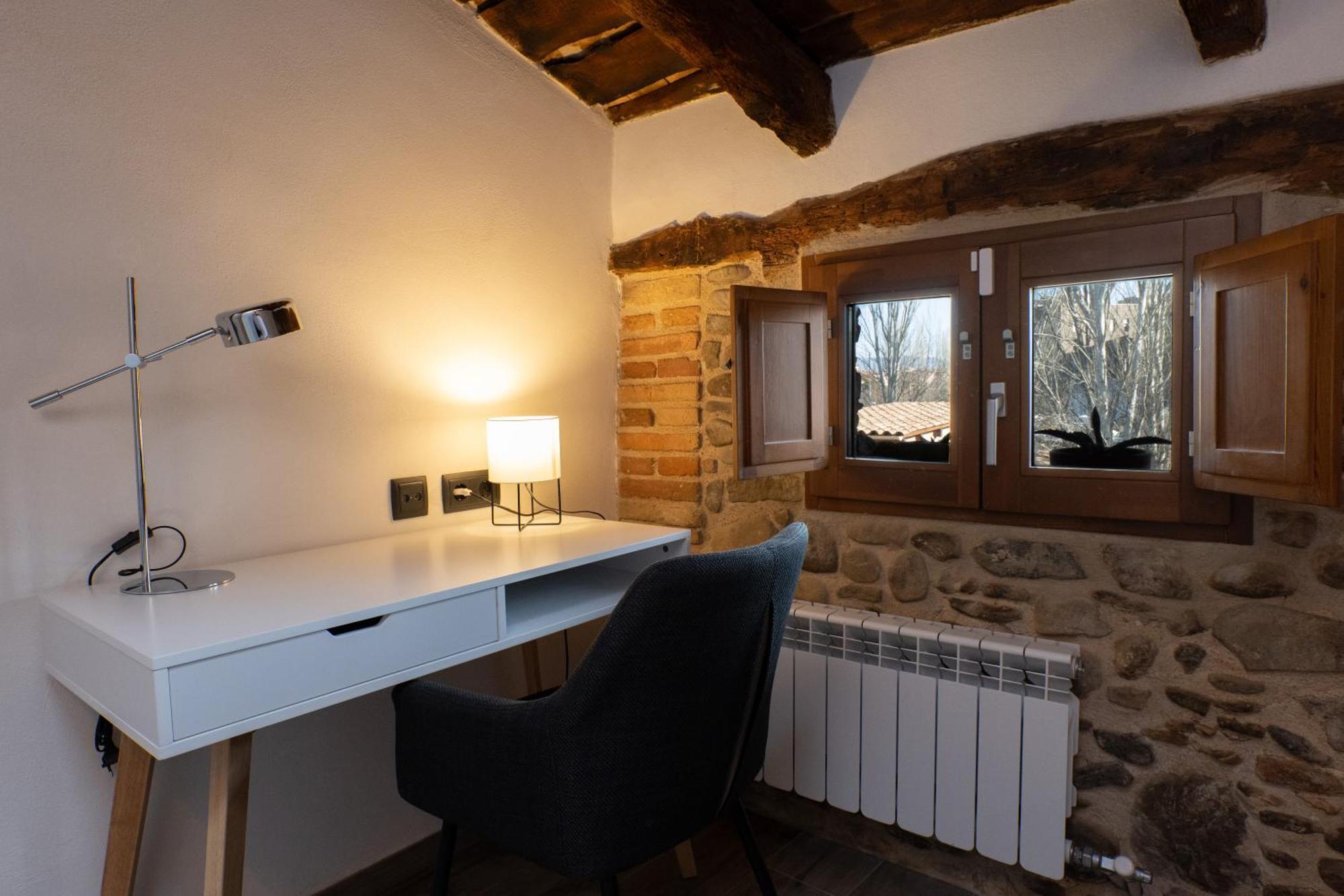 Niu De Queralt Apartment Вик Екстериор снимка