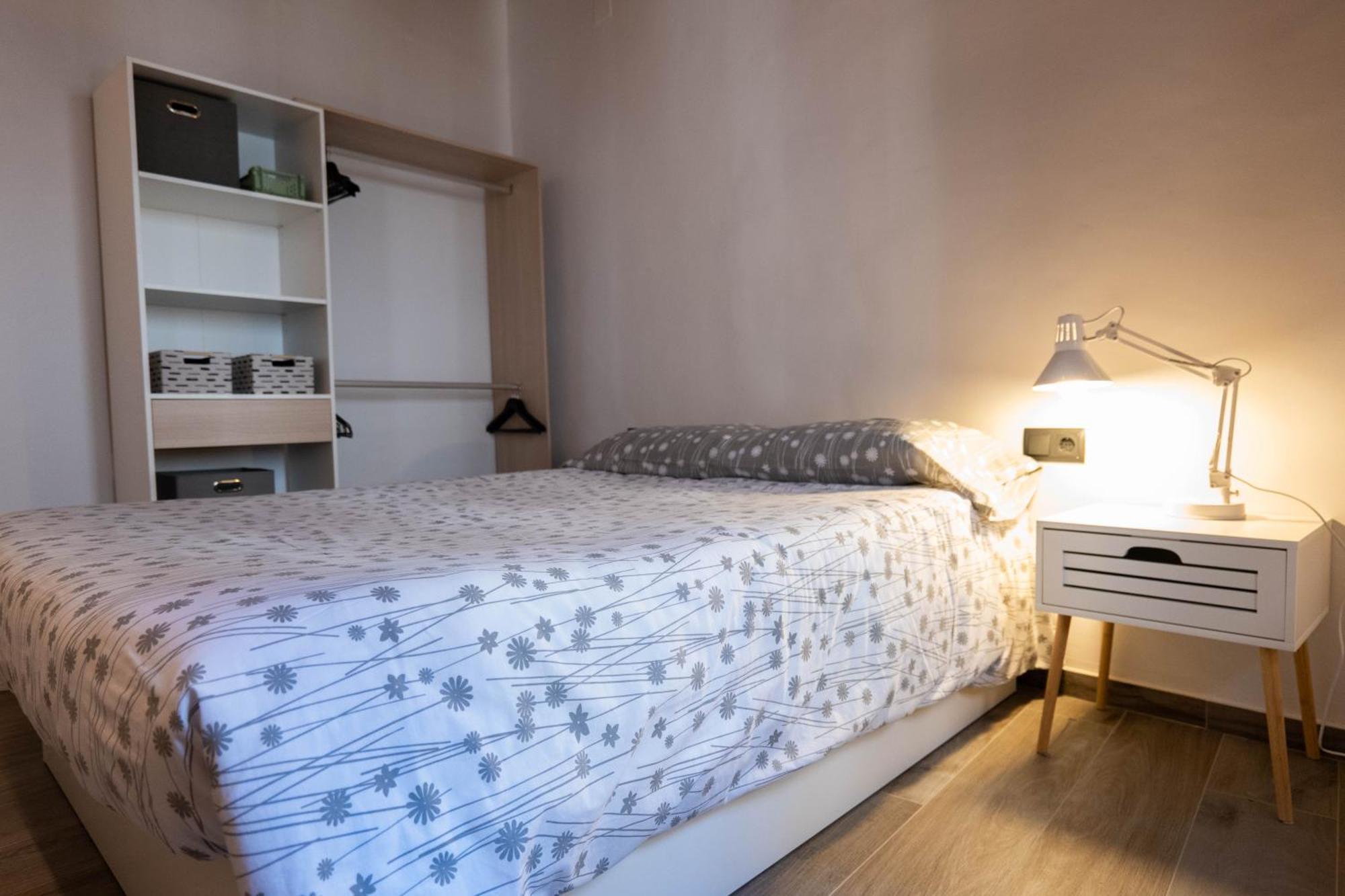 Niu De Queralt Apartment Вик Екстериор снимка